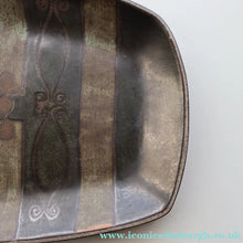 Load image into Gallery viewer, CORNISH STUDIO POTTERY. 1970s Massive Oblong Plate Made at Polperro Pottery
