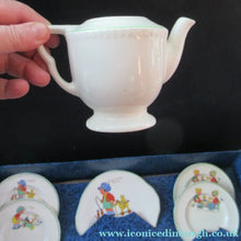 Load image into Gallery viewer, Vintage 1950s AMERSHAM Child's Nursery Tea Set. Four Place Settings
