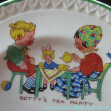 Load image into Gallery viewer, Vintage 1950s AMERSHAM Child's Nursery Tea Set. Four Place Settings
