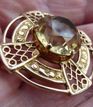 Load image into Gallery viewer, Scottish 9ct Gold Brooch 1960s by Robert Allison
