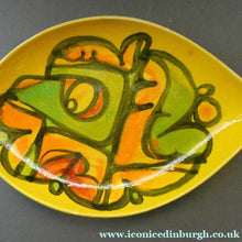 Load image into Gallery viewer, Early 1970s POOLE DELPHIS Shield Dish. Shape No. 21. Signed: CB for Cynthia Bennett
