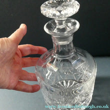 Load image into Gallery viewer, EDINBURGH CRYSTAL. Vintage 1980s Mallet Shape Whisky Decanter STAR OF EDINBURGH Pattern
