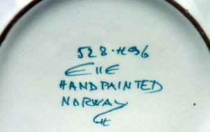 Attractive Vintage 1950s / 60s NORWEGIAN Hand Made Plate. Elle Pottery