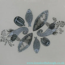 Load image into Gallery viewer, Vintage 1950s Wedgwood SIX SOUP or PASTA BOWLS. Persephone / Harvest Festival Pattern
