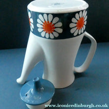 Load image into Gallery viewer, 1970s DAISY Turi Design Coffee Pot. Daisy Pattern for Figgjo Flint, Norway
