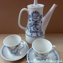 Load image into Gallery viewer, FIGGJO FLINT 1960s Norwegian Turi LOTTE Complete Coffee Set. Pot, Milk and Sugar, Six Cups and Saucers
