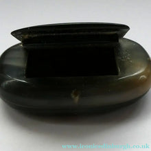 Load image into Gallery viewer, Fine Antique GEORGIAN Scottish Cow Horn Snuff Box with Hinged Lid
