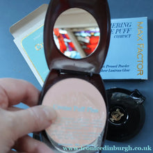 Load image into Gallery viewer, JOB LOT: Three Vintage 1960s Plastic Powder Compacts. Helena Rubinstein Leichner - Vintage Powder Compact
