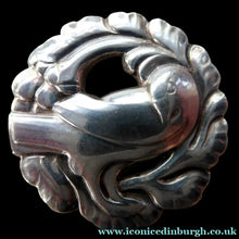 Load image into Gallery viewer, Vintage Danish GEORG JENSEN Sterling Silver Bird / Dove Brooch (Model 134).  Complete with Original Box
