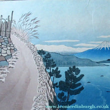 Load image into Gallery viewer, Gihachiro Okuyama (1907 - 1981). Vintage Japanese Woodblock Print of Mount Fuji
