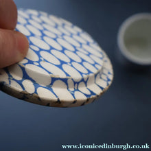 Load image into Gallery viewer, Highly Collectable 1930s Mailing Pottery Blue COBBLESTONE Lidded Spice Jar: PEPPER
