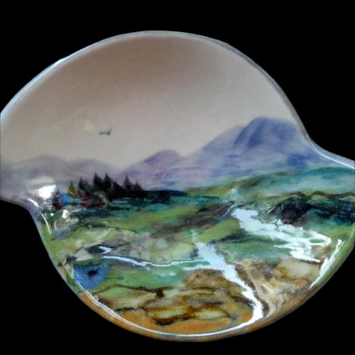 SCOTTISH POTTERY. Pretty Hand-Painted Highland Landscape HIGHLAND Stoneware Dish. Unusual Shape