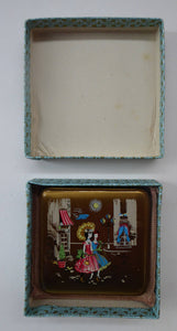 1950s Cigarette or Business Card Case. 1950s Parisian Street Scene