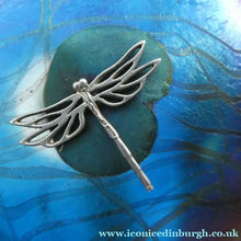 Load image into Gallery viewer, GLASFORM Paperweight by John Ditchfield. Iridescent Lily Pad with Silver Dragonfly Embellishment
