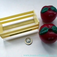 Load image into Gallery viewer, KITSCH 1960s Plastic Red Apples in a Basket Plastic Salt and Pepper Set
