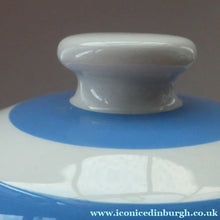 Load image into Gallery viewer, LARGE 1960s Judith Onions TG Green Cornishware Lidded SUGAR Storage Jar. 7 inches
