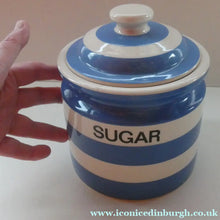 Load image into Gallery viewer, LARGE 1960s Judith Onions TG Green Cornishware Lidded SUGAR Storage Jar. 7 inches
