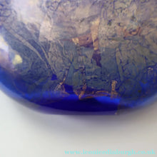 Load image into Gallery viewer, LARGE Azurene Vintage 1980s ISLE OF WIGHT Glass Royal Blue and Gold Lollipop Vase
