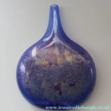 Load image into Gallery viewer, LARGE Azurene Vintage 1980s ISLE OF WIGHT Glass Royal Blue and Gold Lollipop Vase

