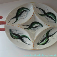 Load image into Gallery viewer, Vintage 1950s ITALIAN POTTERY Serving Platter - with Hand Painted Organic Design 
