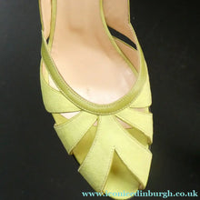 Load image into Gallery viewer, Pre-Loved Louboutin Shoes UK Size 5 1/2 Original Box. As New
