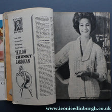 Load image into Gallery viewer, VINTAGE UK Women's Fashion Magazine. HOUSE WIFE. Published March 1962. Good Condition
