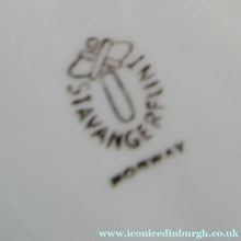 Load image into Gallery viewer, Stavangerflint Norwegian Serving Platter Bamboo Bambus by Inger Waage

