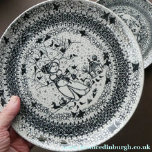Load image into Gallery viewer, Pair of 1970s Danish Nymolle Bjorn Wiimblad Plates
