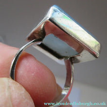 Load image into Gallery viewer, Vintage 925 Solid Silver Ring Flower Head with Amethyst Crystals UK Size O
