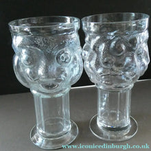 Load image into Gallery viewer, 1960s Lars Hellsten Swedish Glass Skruf Pair Beer Man Glasses
