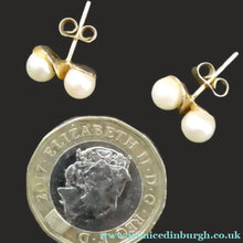 Load image into Gallery viewer, 9ct Gold Stud Earrings with Twin Pearl Inclusions. Stamped 375
