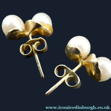 Load image into Gallery viewer, 9ct Gold Stud Earrings with Twin Pearl Inclusions. Stamped 375
