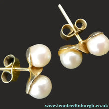 Load image into Gallery viewer, 9ct Gold Stud Earrings with Twin Pearl Inclusions. Stamped 375
