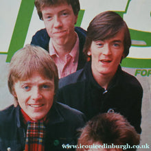 Load image into Gallery viewer, Over 60 1970s / 1980s Smash Hits Magazines. Job Lot.  The Undertones
