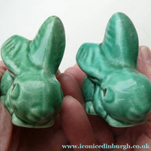 Load image into Gallery viewer, 1930s Pair of Cee Dee Sylvac Kneeling Rabbits
