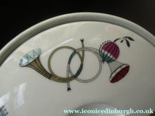 Load image into Gallery viewer, 1960s Royal Worcester Fiesta Pattern Lidded Serving Bowl or Tureen
