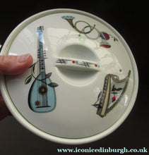Load image into Gallery viewer, 1960s Royal Worcester Fiesta Pattern Lidded Serving Bowl or Tureen
