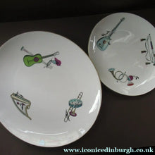 Load image into Gallery viewer, Large Royal Worcester Serving Platter: 1960s Fiesta Pattern
