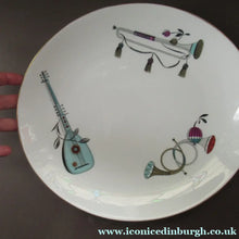 Load image into Gallery viewer, Large Royal Worcester Serving Platter: 1960s Fiesta Pattern
