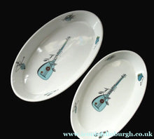 Load image into Gallery viewer, 1960s Royal Worcester Oval Open Serving Dish Rare Fiesta Pattern
