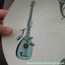 Load image into Gallery viewer, Royal Worcester 1960s Rare Fiesta Pattern DINNER Plate 
