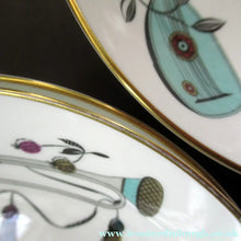 Load image into Gallery viewer, Royal Worcester Shallow Bowl Pudding Bowl 1960s Fiesta Pattern
