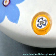 Load image into Gallery viewer, SCOTTISH Borders Fine Art Glass (Holmes Glass) Paperweight. Signed Andrew Holmes
