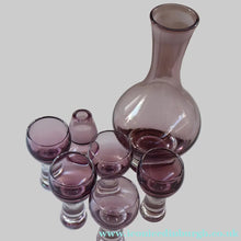 Load image into Gallery viewer, Scottish Glass. 1970s Fve Caithness Canisbay Small Heather Space Age Glasses. Plus Matching Decanter - British Glass
