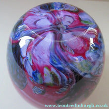 Load image into Gallery viewer, Pink Caithness Cadenza Hearts Glass Vase. Colin Terris Design 1980s
