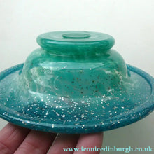Load image into Gallery viewer, SCOTTISH GLASS. Fabulous 1920s Antique Scottish Monart Shallow Bowl with Rim. 5 3/4 inches
