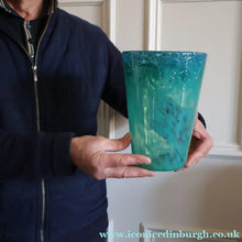 Load image into Gallery viewer, SCOTTISH GLASS. Fine Large MONART Glass Bucket Vase. Original Label: OE VI
