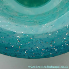 Load image into Gallery viewer, SCOTTISH GLASS. Fabulous 1920s Antique Scottish Monart Shallow Bowl with Rim. 5 3/4 inches
