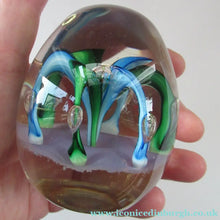 Load image into Gallery viewer, Paul Ysart H Cane Harland Fountain Scottish Paperweight
