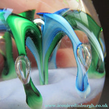 Load image into Gallery viewer, Paul Ysart H Cane Harland Fountain Scottish Paperweight
